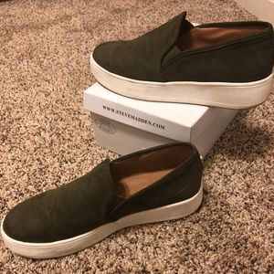 Olive Green Steve Madden Gills Platform slip ons